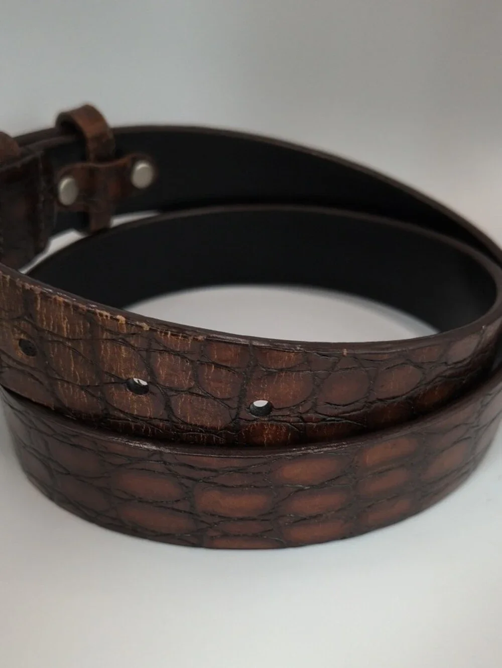 Vintage Perry Ellis Brown Croc Embossed Leather Belt 32 Italian Buckle